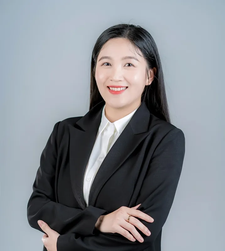 Mrs. Linh Thu Trang